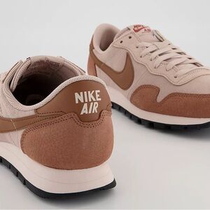 Brand New Nike Air Pegasus 83 Sneakers